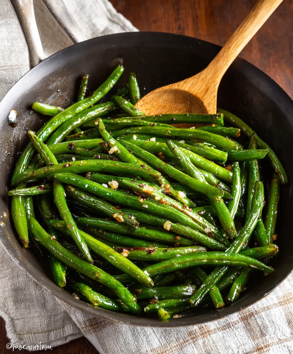 Delicious Sauteed Green Beans - Easy 15-Min Side Dish
