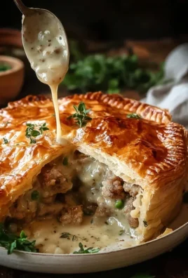 Sausage Gravy Puff Pie