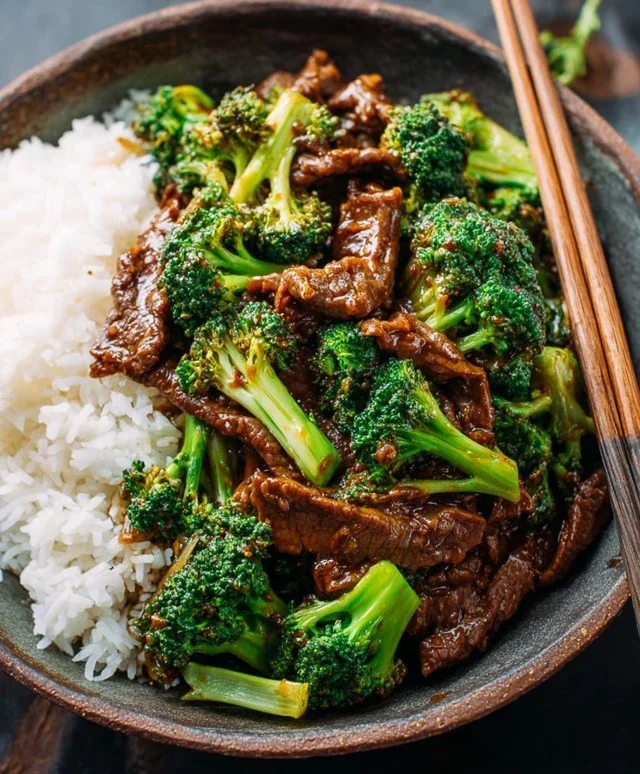 Chinese Beef and Broccoli (牛肉炒西兰花)